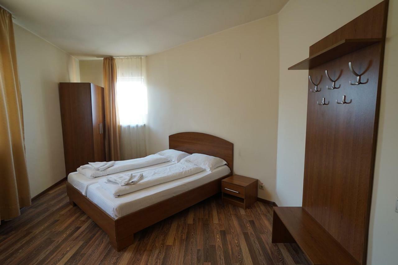 Pensiunea Flamingo Sibiu Exterior photo